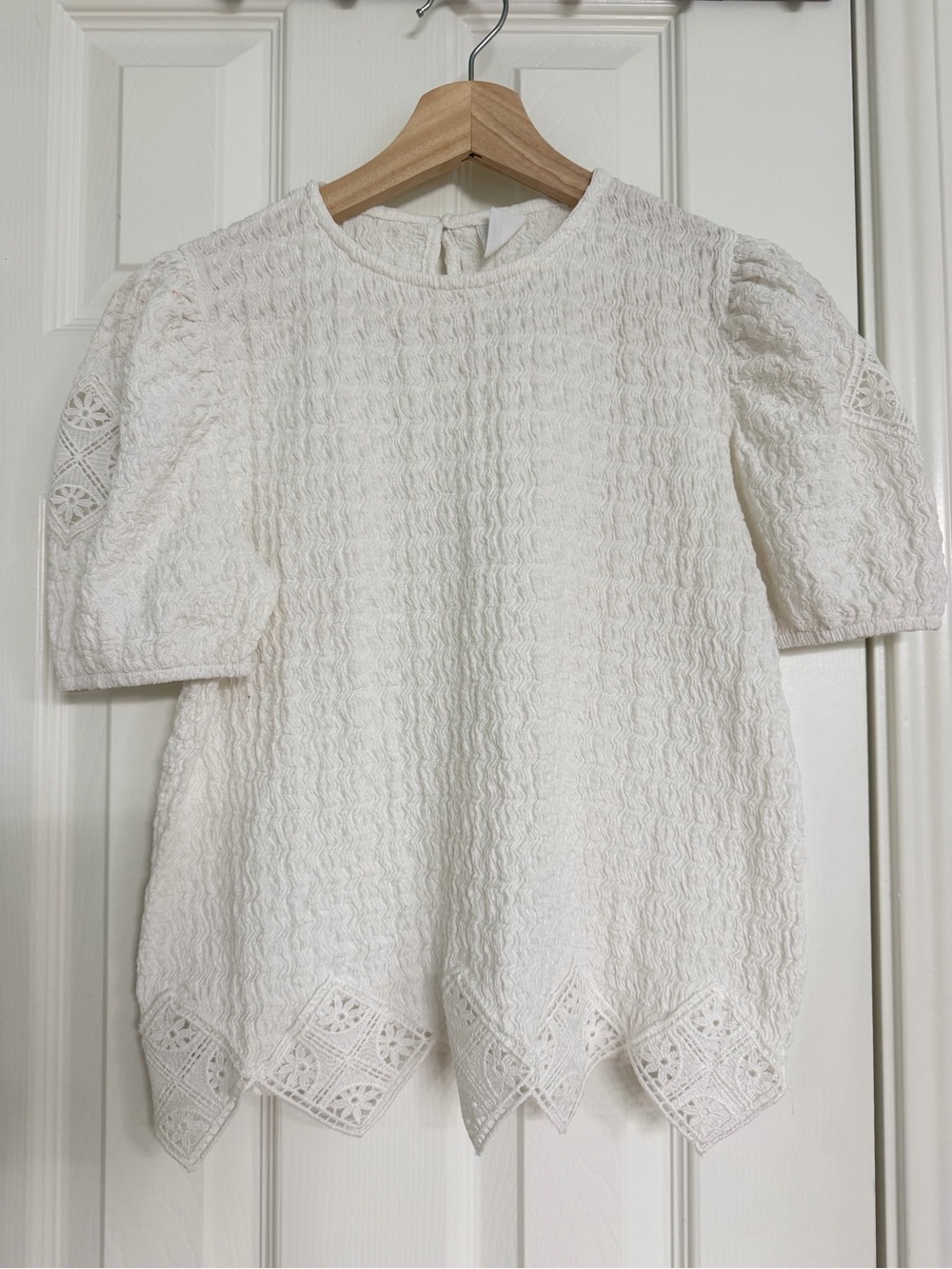 Zara White Textured Puff Sleeve Lace-Hem Blouse